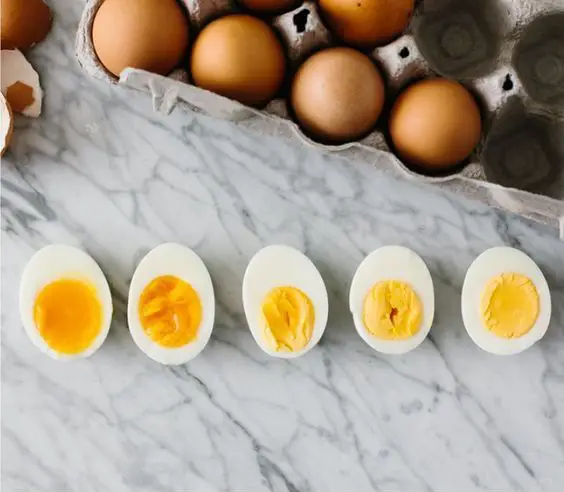 Как выглядят яйца вкрутую. Идеально сваренные яйца. Boiled Eggs. Вкрутую.